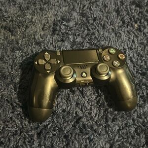 PlayStation 4 controller